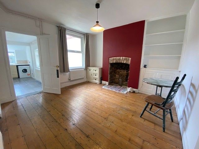 Property photo 3 of 8