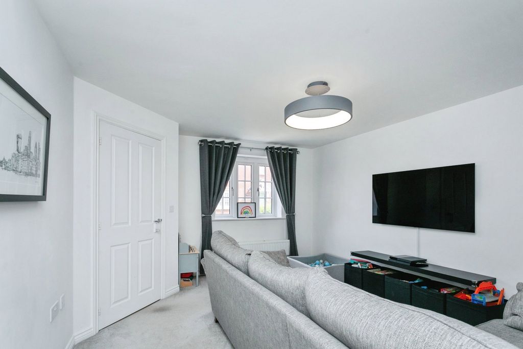 Additional image 7 of 3 bed semi-detached house for saleOrion Drive, Brackley NN13