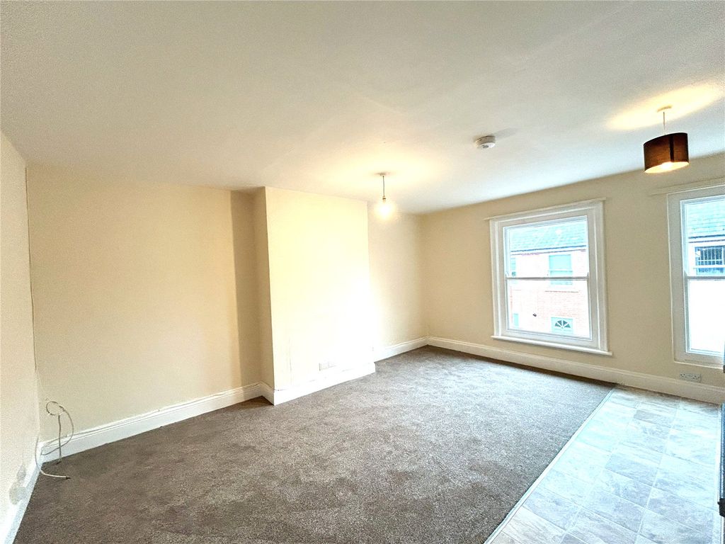 Property photo 2 of 10 Picture No. 22
