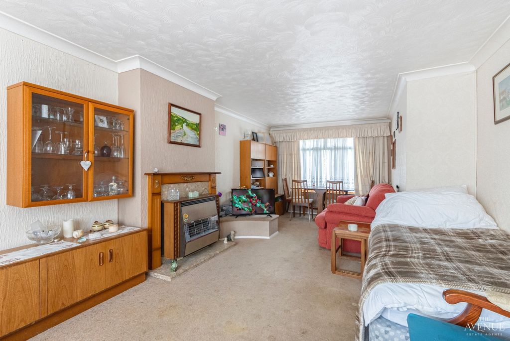 Property photo 3 of 9 4113967