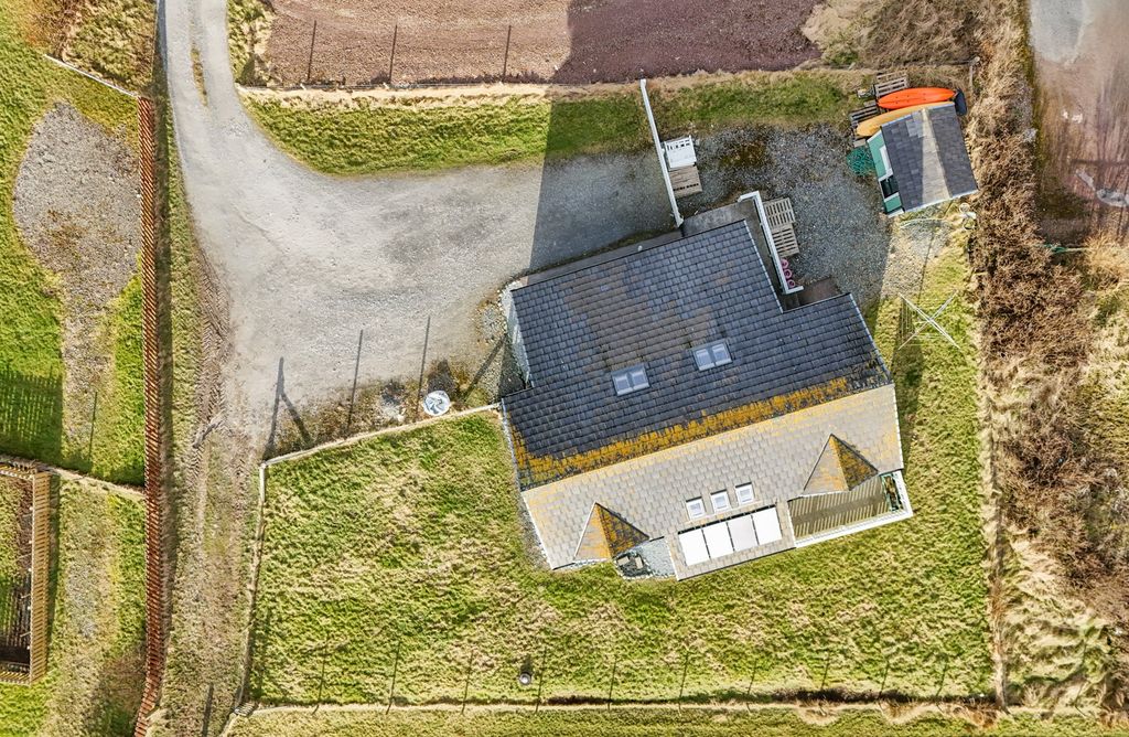 Property photo 3 of 56