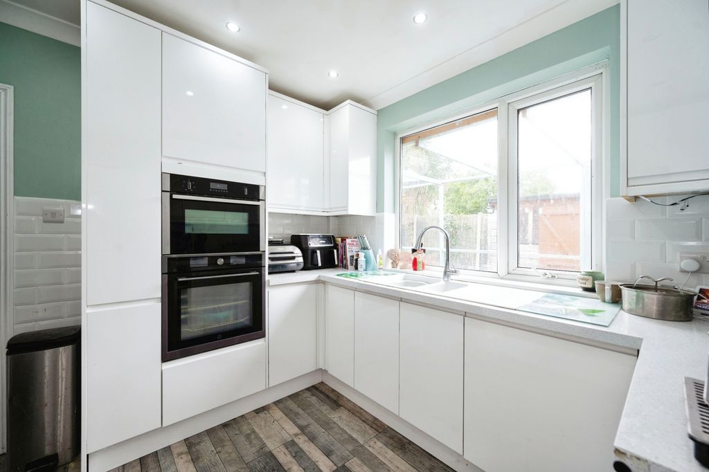 Property photo 3 of 22 Photography