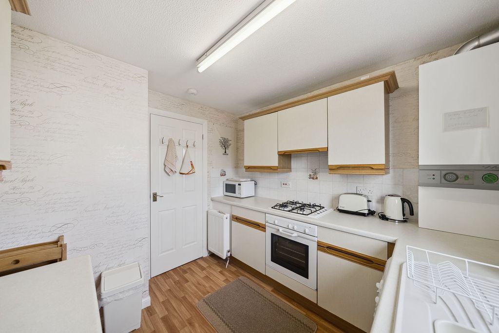 Additional image 10 of 2 bed flat for saleFlat 3, 12 Campbell Street, Helensburgh G84