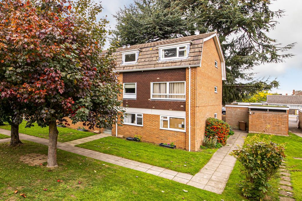 Property photo 1 of 12