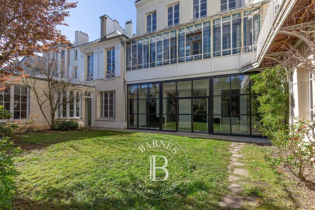 Property photo 3 of 43