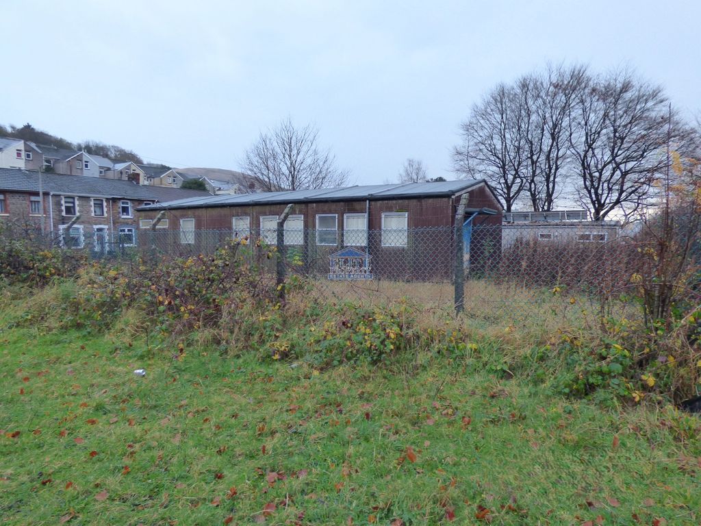 Property photo 2 of 6 Not Specified