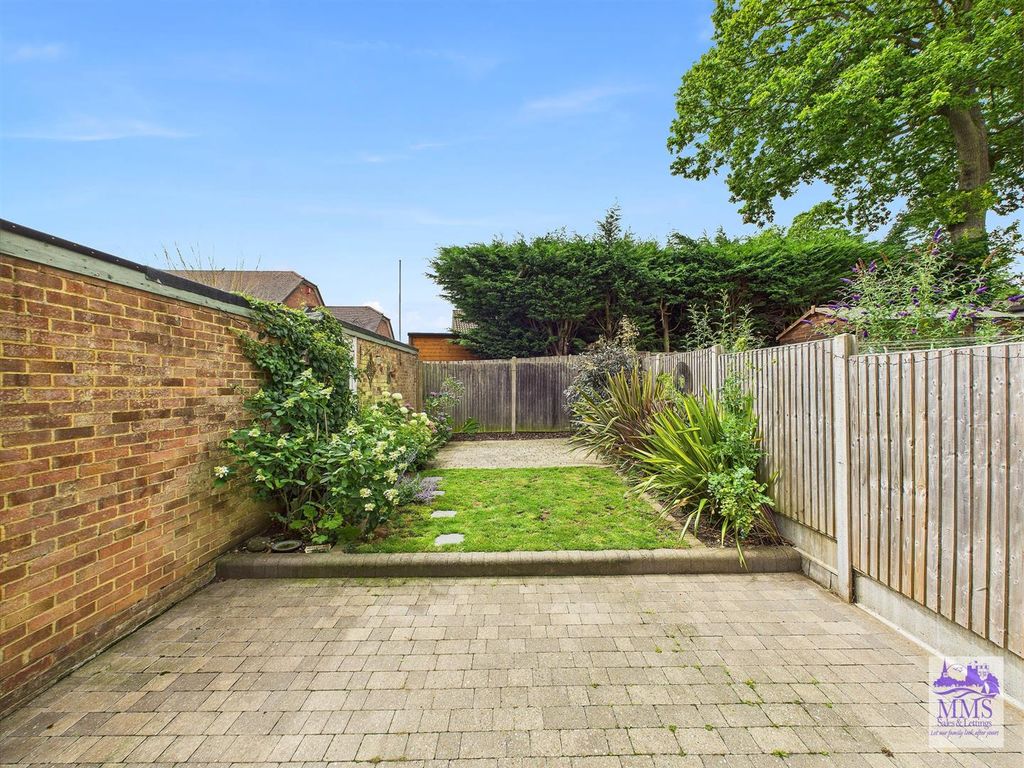 Property photo 3 of 21 Cam04098G0-Pr0073-Still002.Jpg