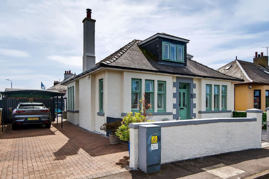 Property photo 1 of 30