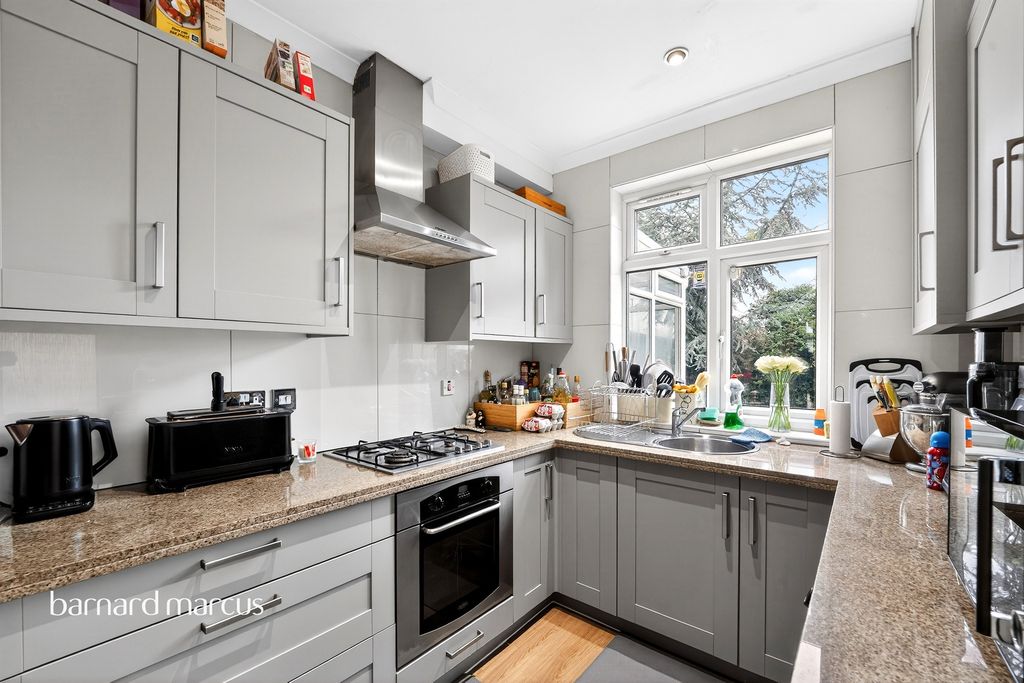 Property photo 3 of 15