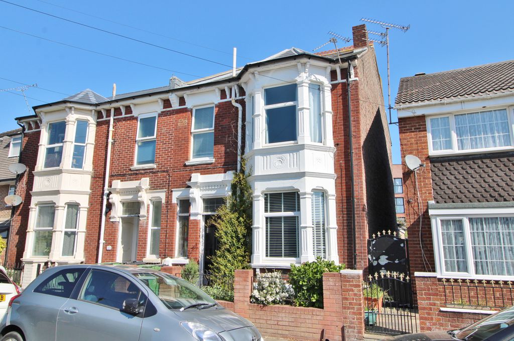 Property photo 1 of 27