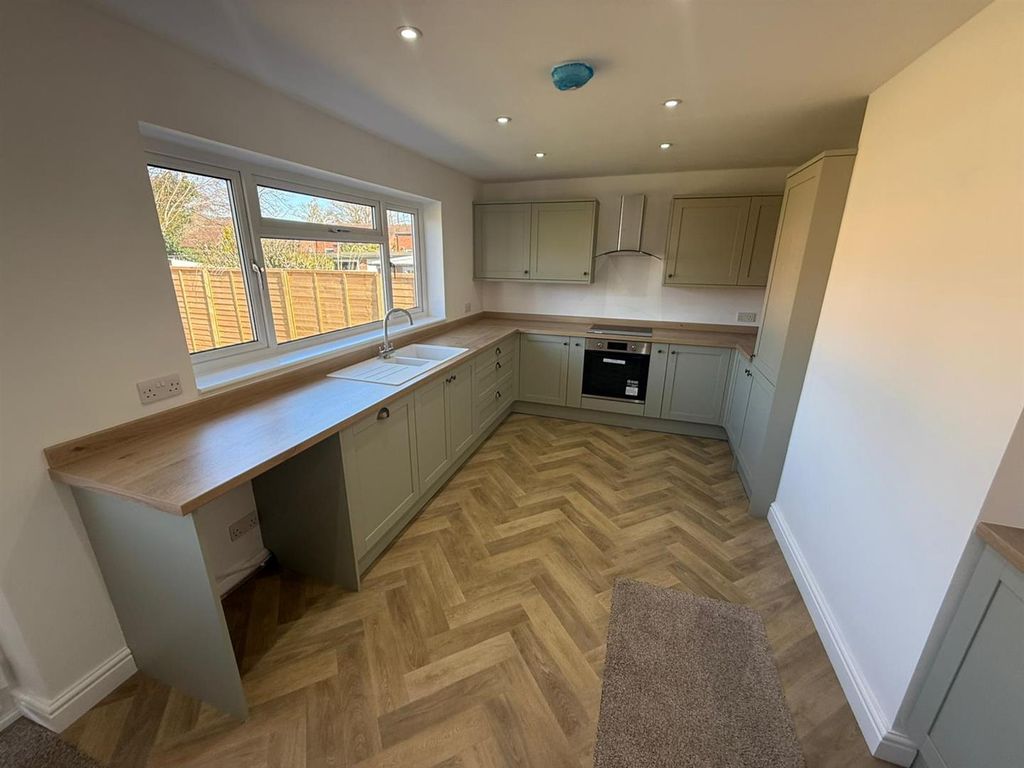 Property photo 3 of 15 Photo-2026-04-07-13-06-17[4].Jpg