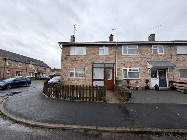 Property photo 1 of 20 Front