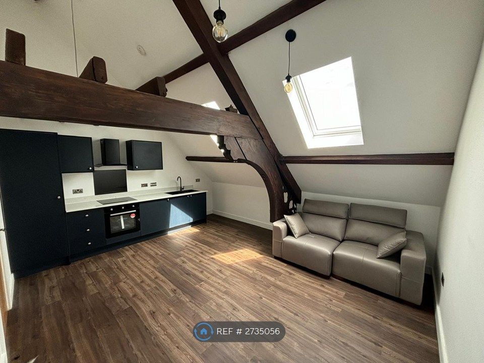 Property photo 2 of 5 Kitchen/Living Area