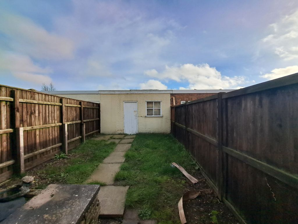 Property photo 3 of 22 20251211_105955