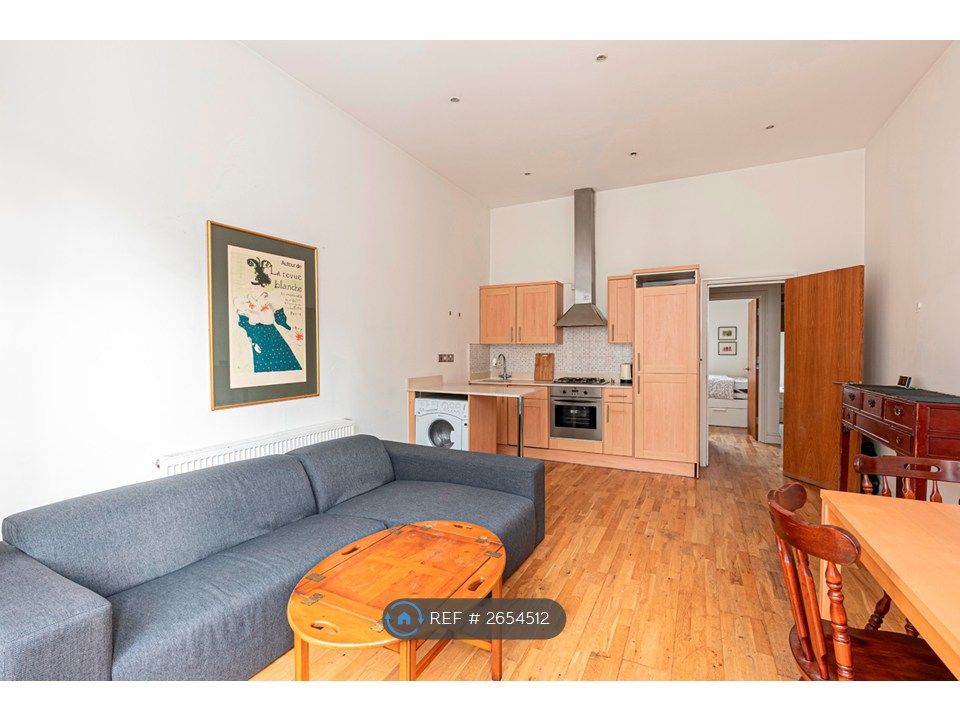 Property photo 2 of 9 Kitchen / Diner / Lounge