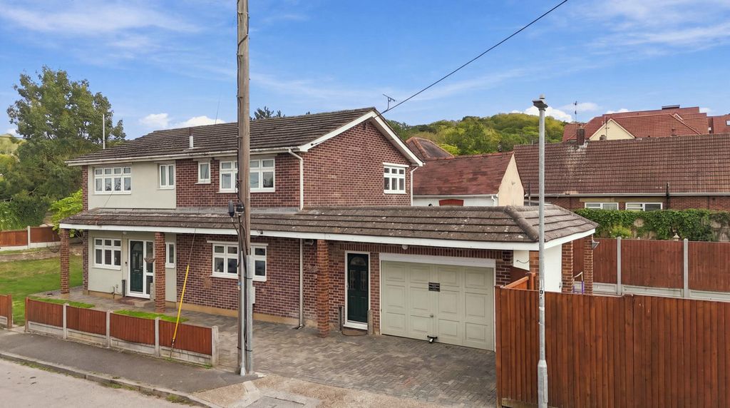 Property photo 1 of 34