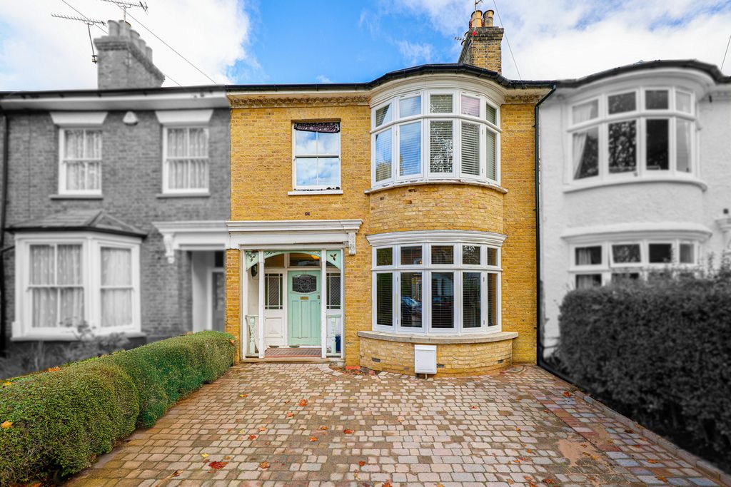 Property photo 1 of 30