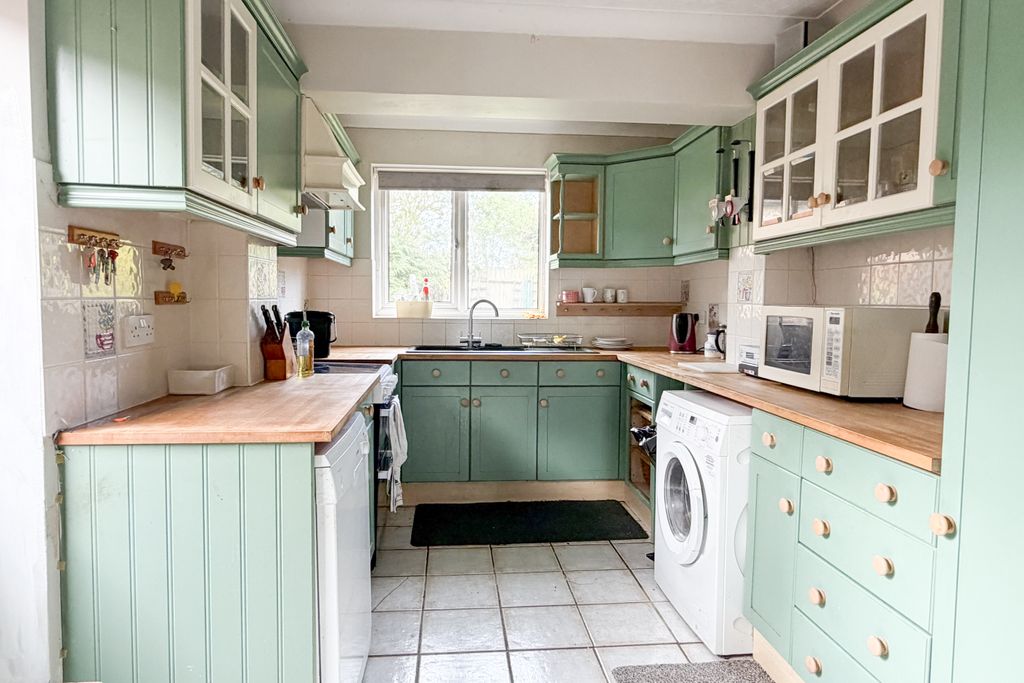 Property photo 2 of 14 2