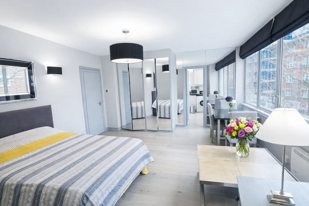 Property photo 1 of 4 Bedroom