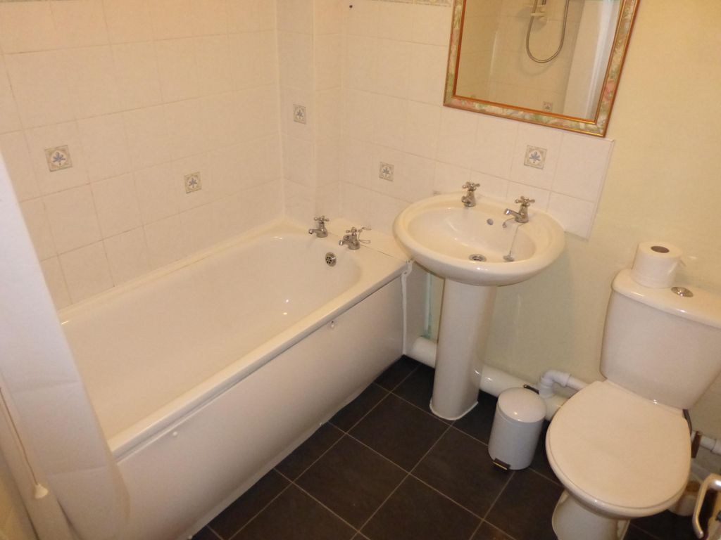 Property photo 3 of 3 Bathroom