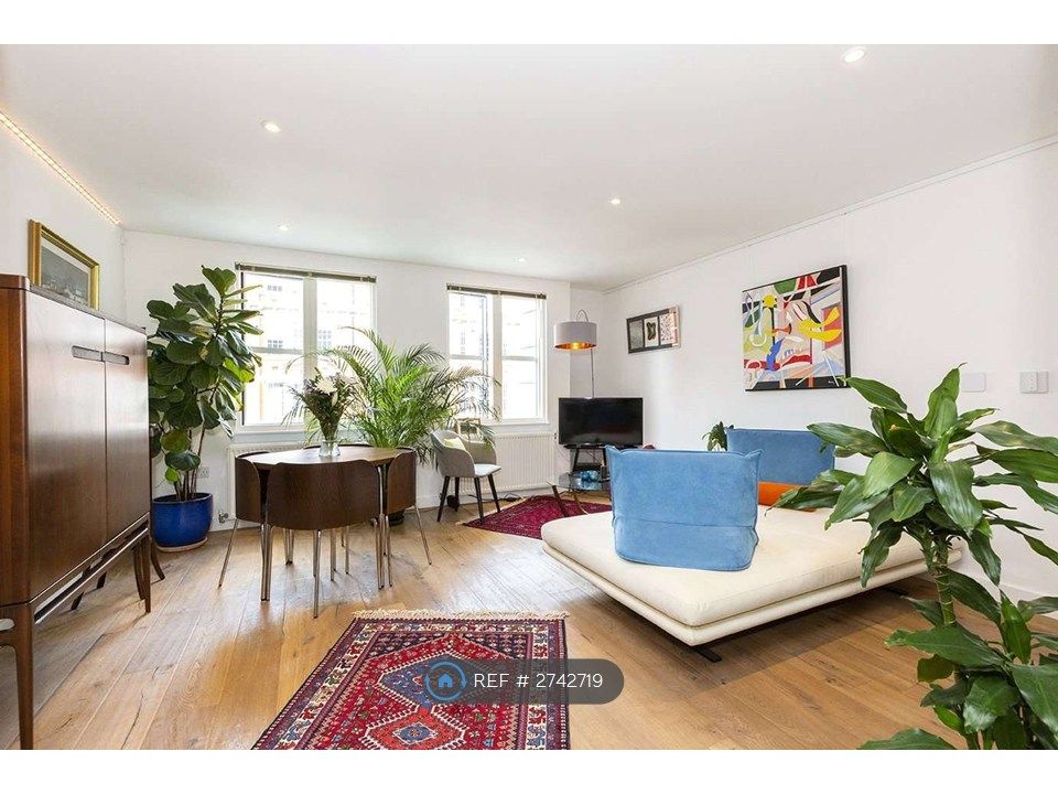 Property photo 2 of 10 Living Room