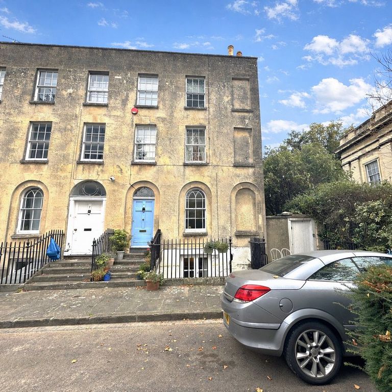 Property photo 1 of 12 Front