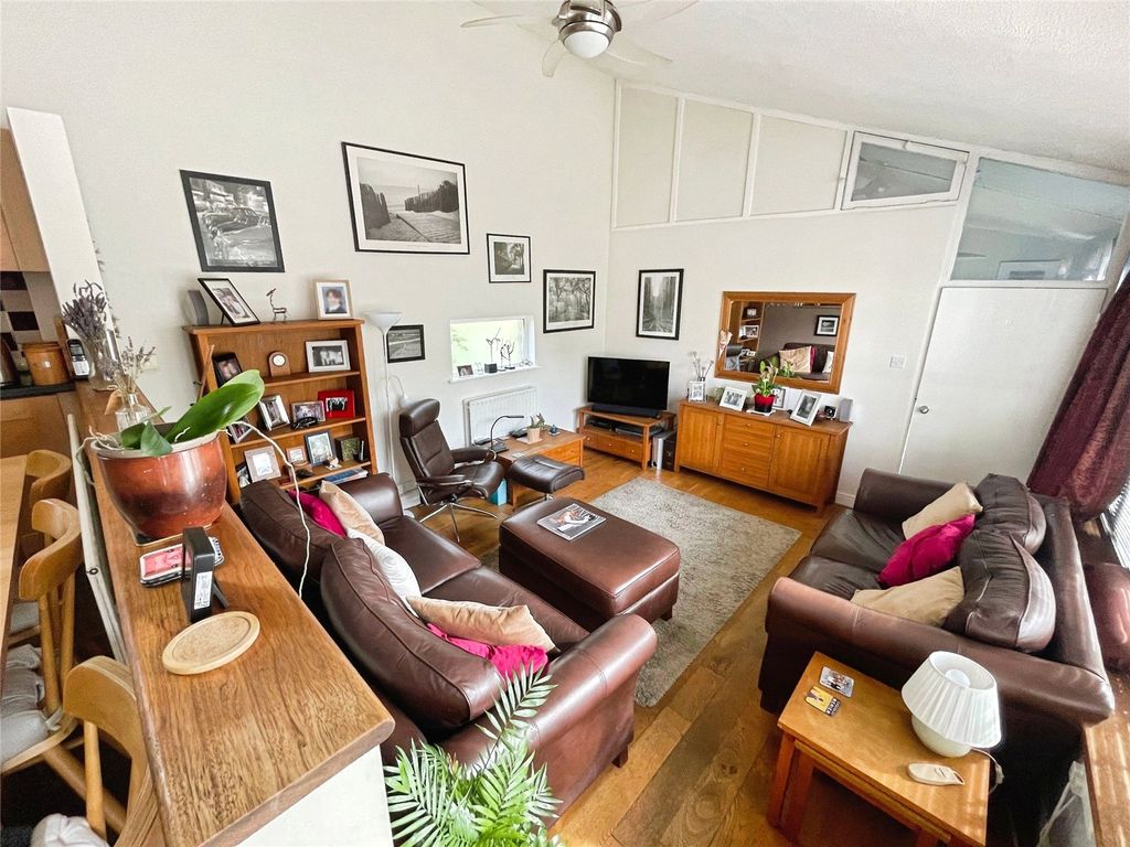 Property photo 3 of 20 Picture No. 13