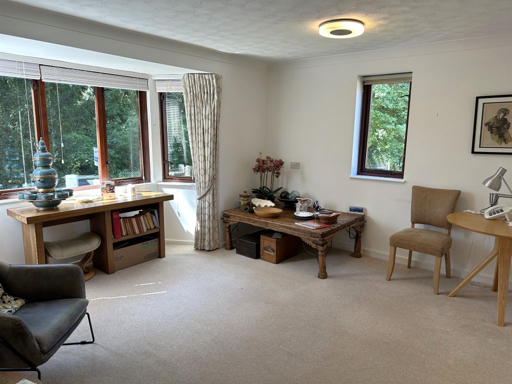 Property photo 2 of 9