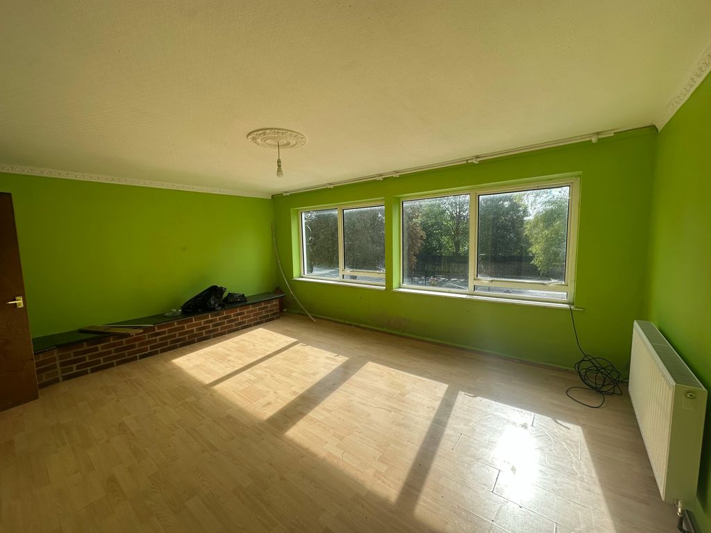 Property photo 3 of 5 Img_2834 2.Jpeg