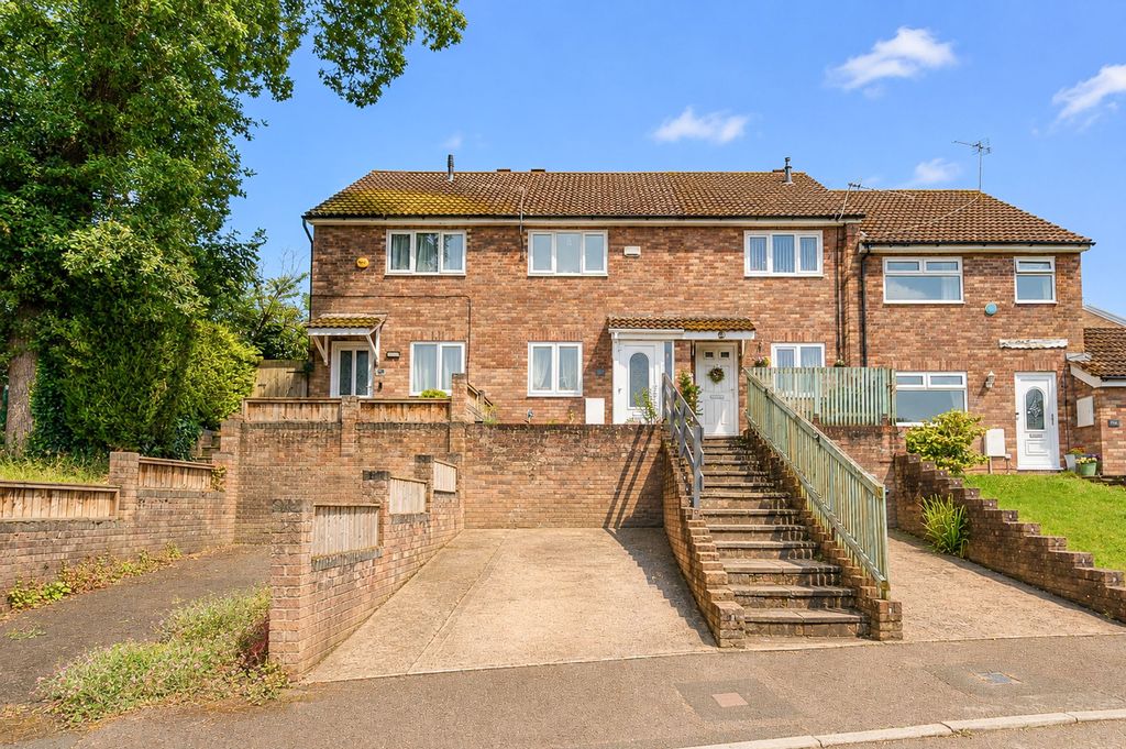 Property photo 1 of 20