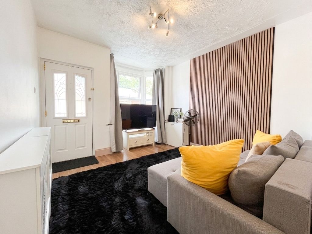 Property photo 2 of 15 5386302