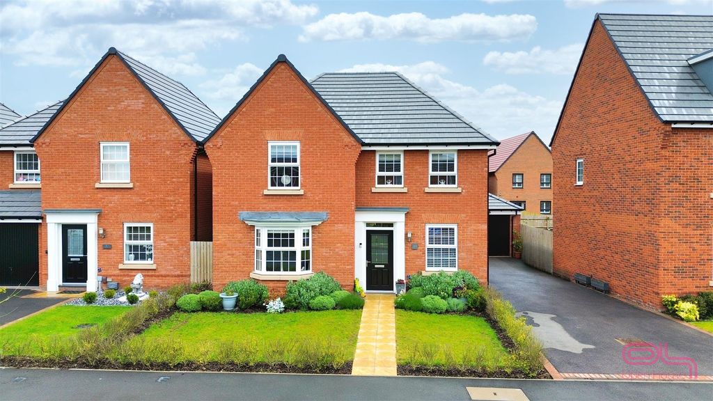 Property photo 1 of 34 Marley Way, Drakelow.Jpg