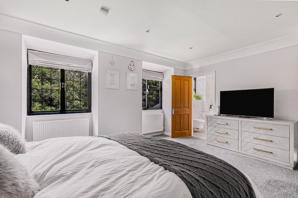Additional image 14 of 5 bed detached house for saleKentish Lane, Brookmans Park, Hatfield AL9