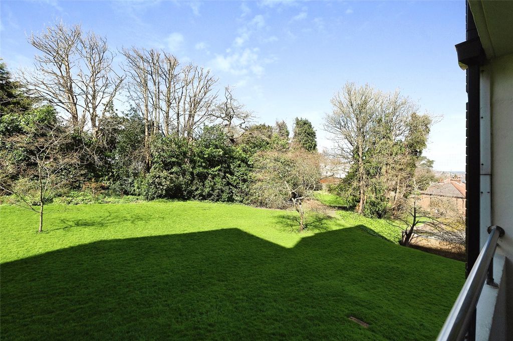 Property photo 3 of 10 Picture No. 11