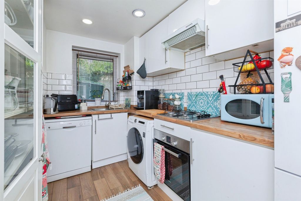 Property photo 2 of 15