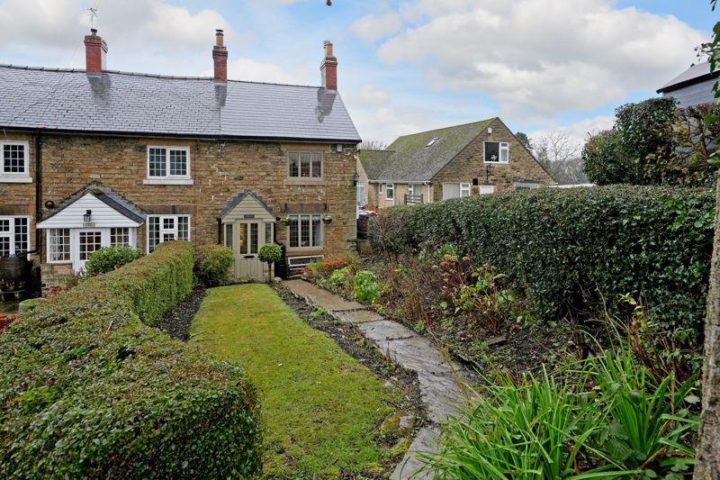 Property photo 1 of 33 Front External