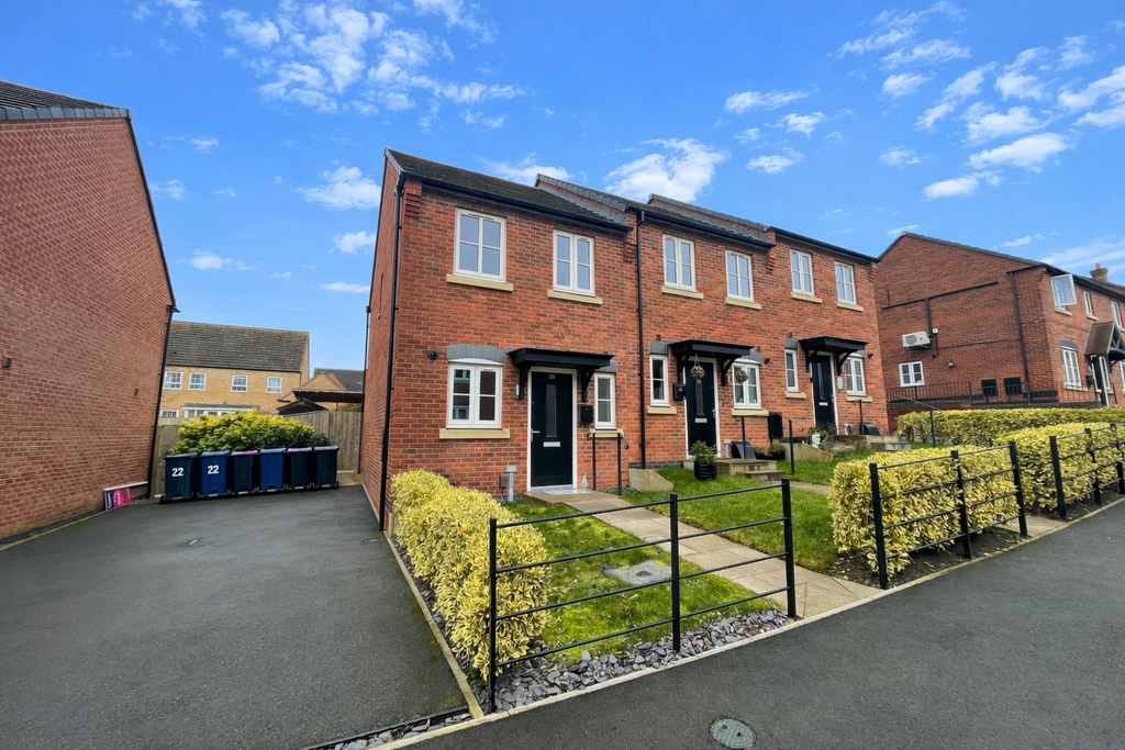 Property photo 1 of 12