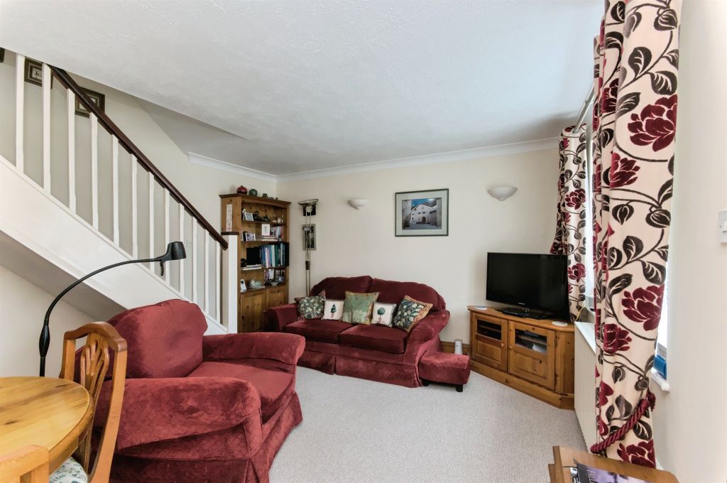 Property photo 3 of 12