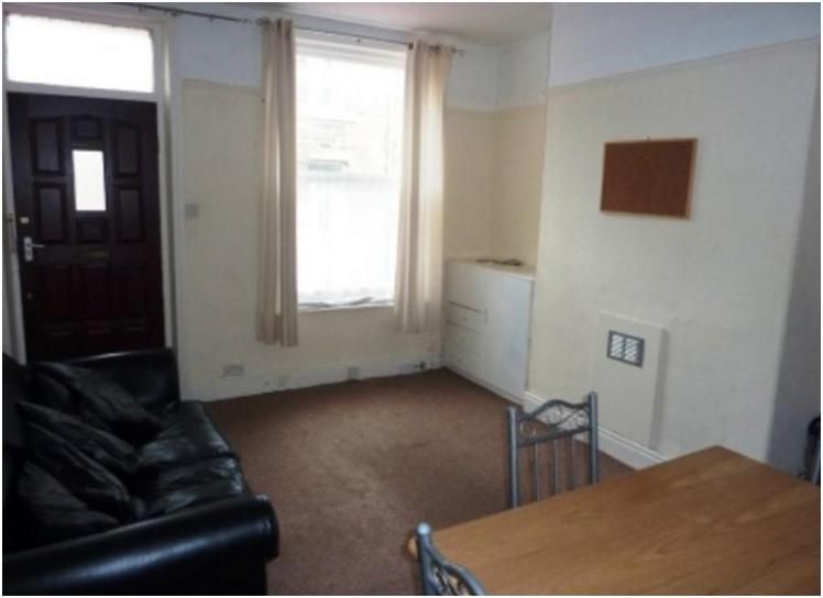 Property photo 3 of 5 Reception