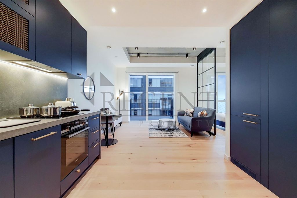 Property photo 2 of 8 Open Plan