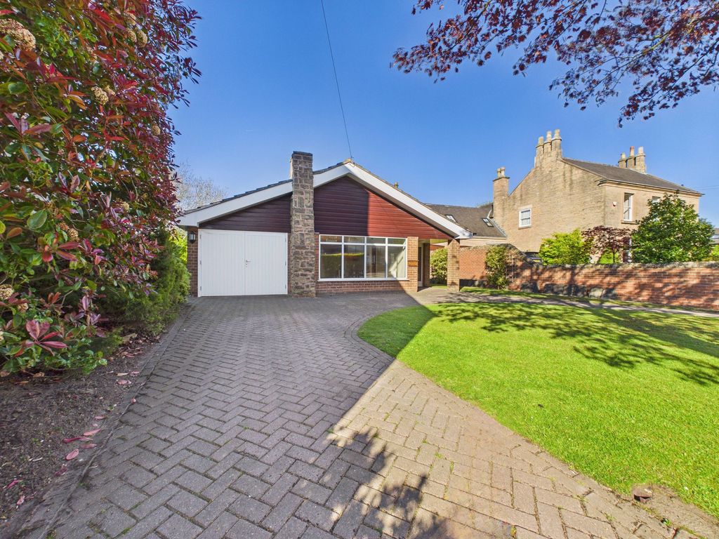 Property photo 1 of 18 Front