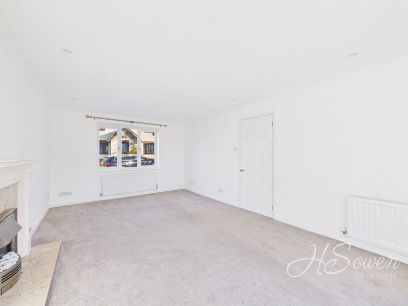 Property photo 3 of 18 Photo 16