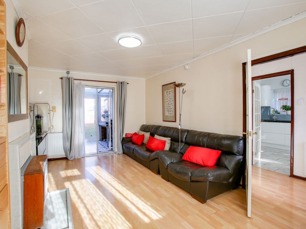 Property photo 3 of 18 Gallery