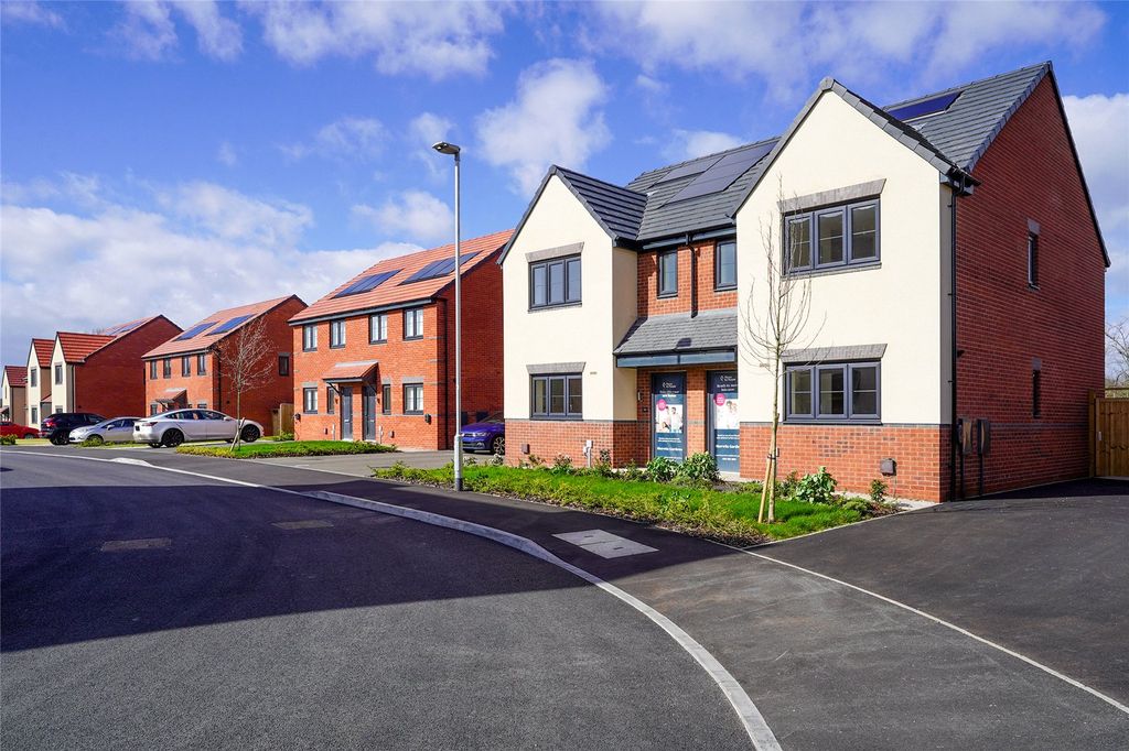 Property photo 1 of 16 Sherwin Gardens