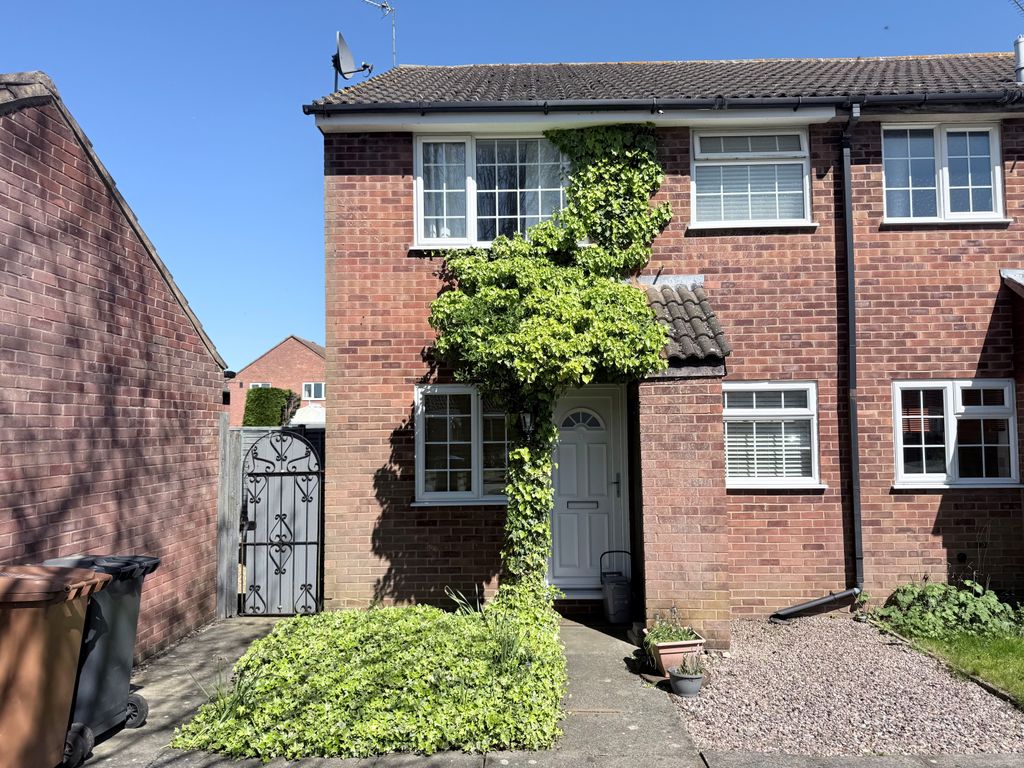 Property photo 1 of 9 Sycamore Close, Burbage