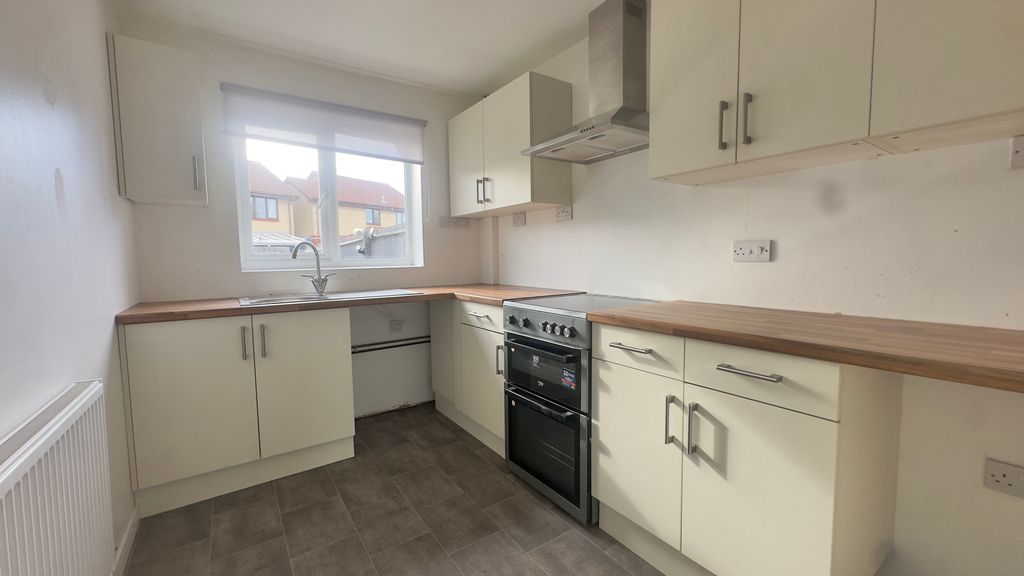 Property photo 3 of 13 Img_0337