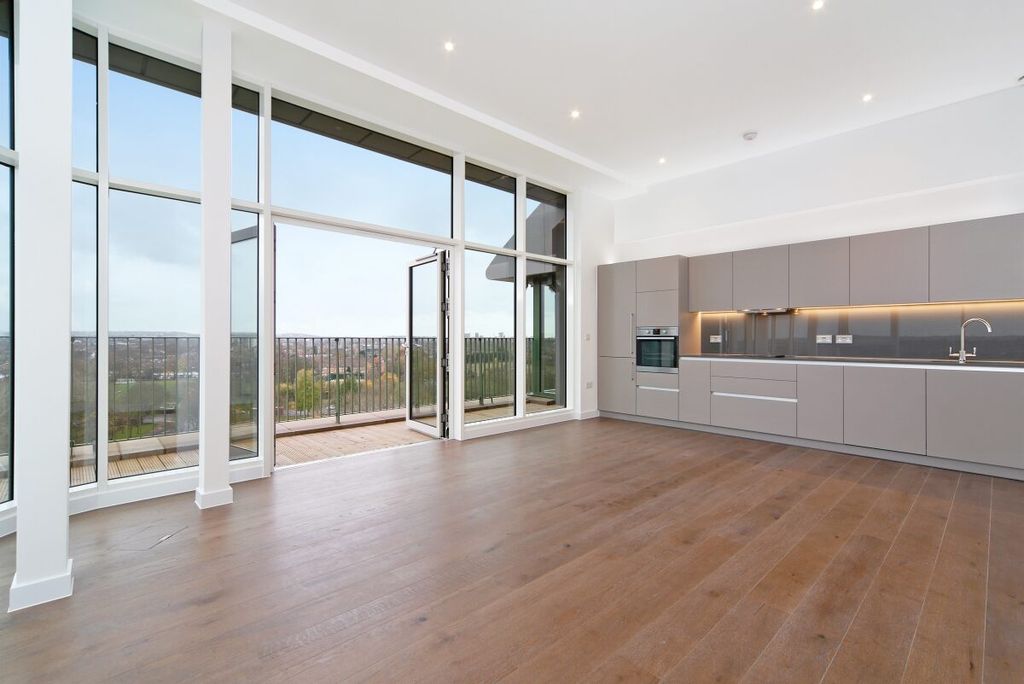 Property photo 3 of 13 __J_5477_Edited