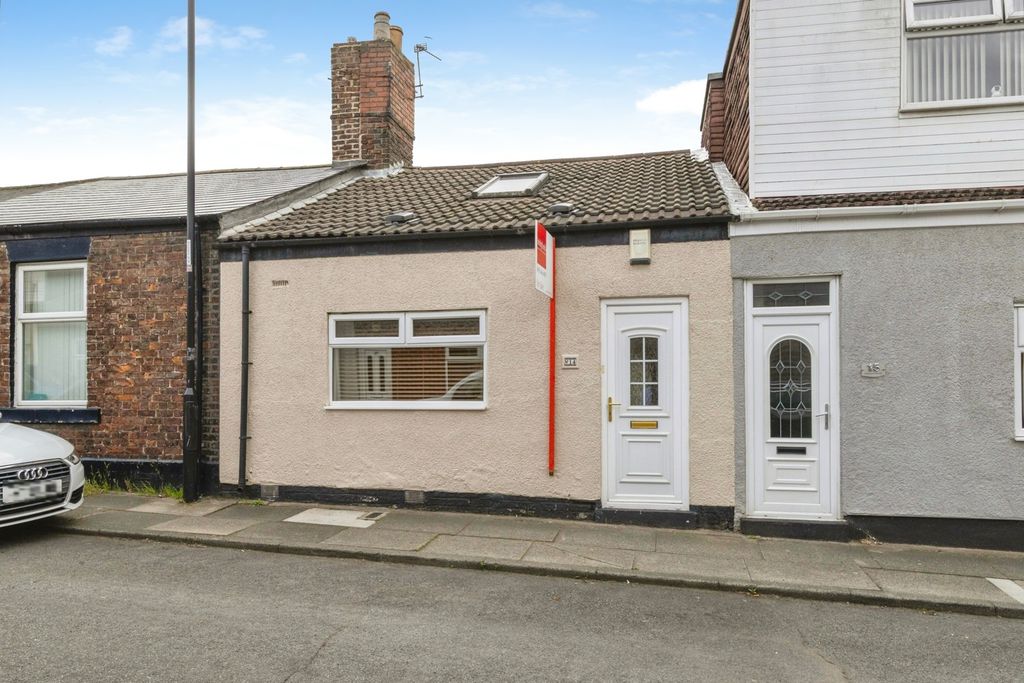 Property photo 1 of 17 Pbox-Img.Jpg