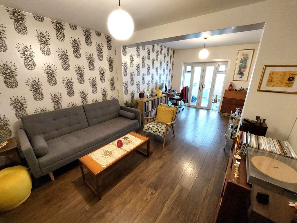 Property photo 3 of 16 20260212_111029