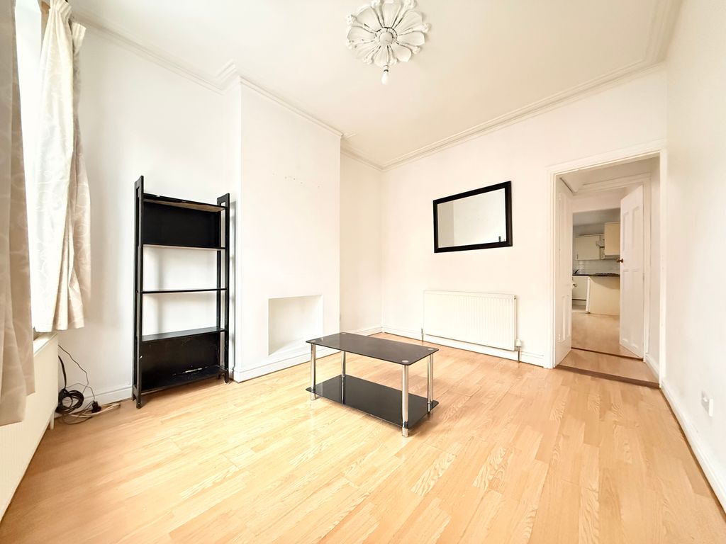 Property photo 2 of 14 Image